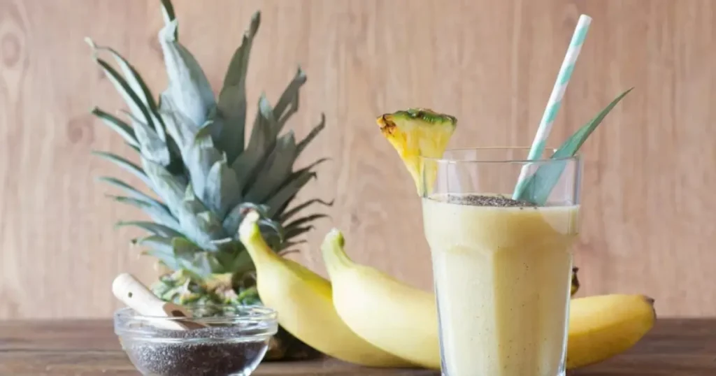 Pineapple and banana smoothie