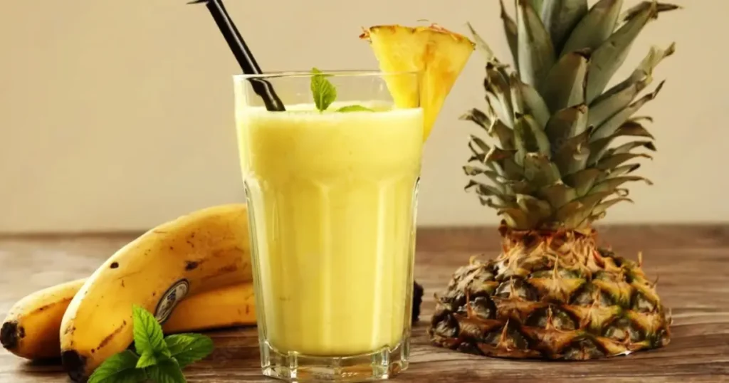 Pineapple banana smoothie